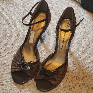 Brand new Chinese Laundry heels